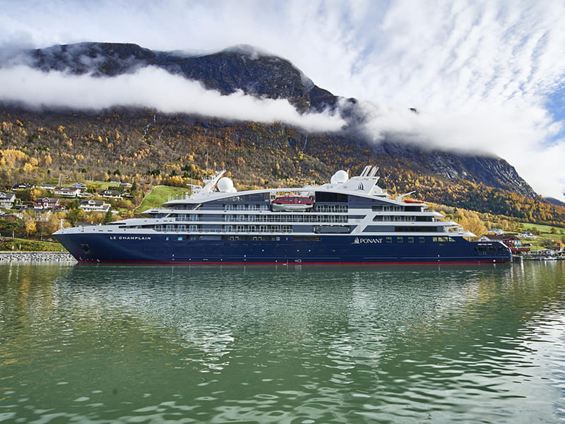 LE CHAMPLAIN